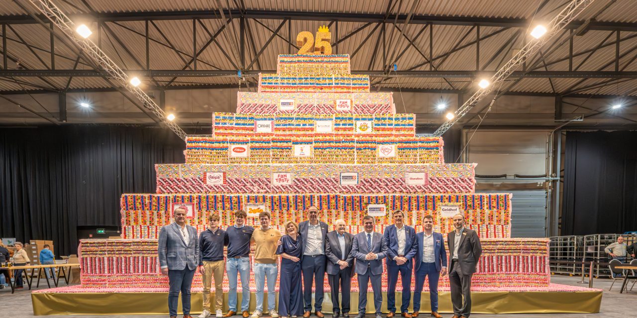 Ameel Candy World celebrates its 25th anniversary with the world’s largest candy cake