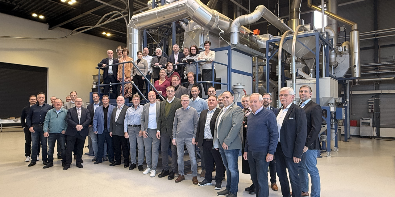 PROBAT pays tribute to long-serving employees and retirees